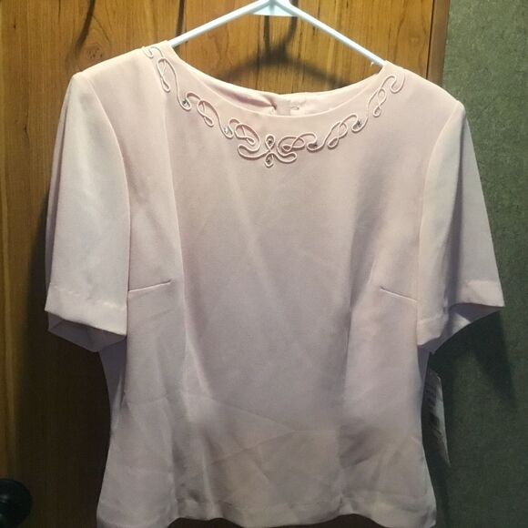NWT. J.B.S Ltd. Brand Women’s 2 Pc Suit in Soft Pink Women’s Size 10 - Picture 5 of 12